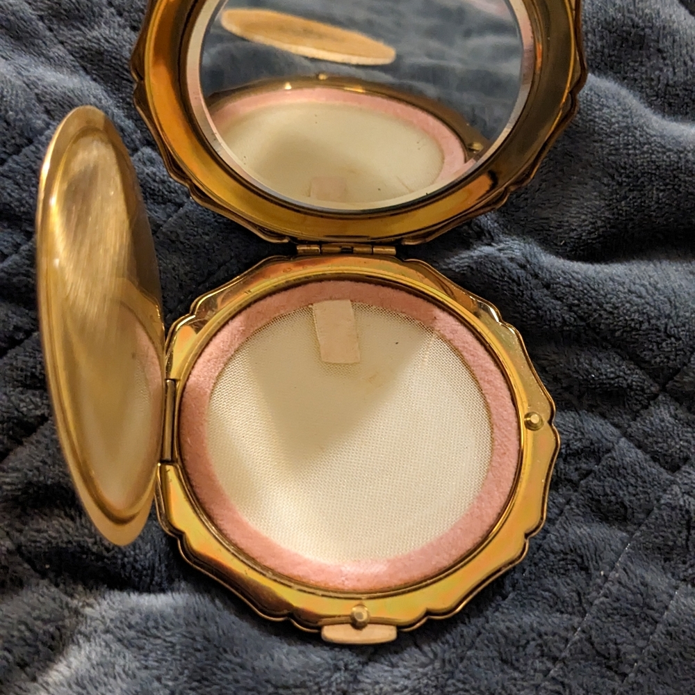 Stratton Compact Mirror - Picture 4 of 11